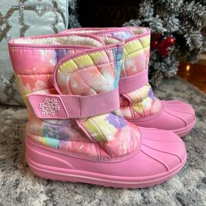 Children’s Place waterproof snow boots sz 6 Girls